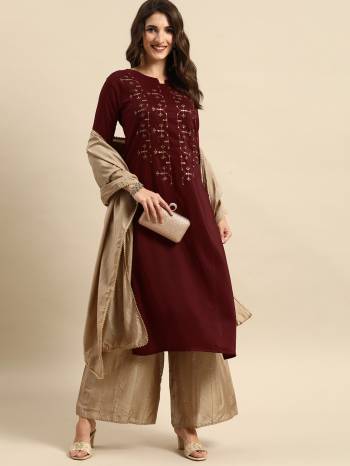 Attrective This Looking Readymade Plazzo Suits In Fine Color. This Kurti And Plazzo With Dupatta Are Silk Blend Fabricated Beautified With Designer Embroidery Work. It Is Light In Weight And Easy To Carry All Day Long. 