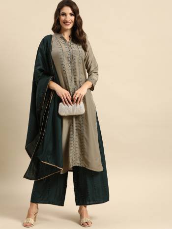 Attrective This Looking Readymade Plazzo Suits In Fine Color. This Kurti And Plazzo With Dupatta Are Silk Blend Fabricated Beautified With Designer Embroidery Work. It Is Light In Weight And Easy To Carry All Day Long. 