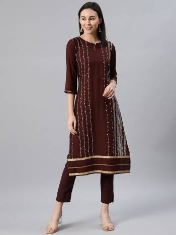 Attrective Looking This Readymade Long Kurti With Bottom In Fine Color. This Kurti And Pant Are Fabricated On Rayon Beautified With Designer Foil Printed. It Is Light In Weight And Easy To Carry All Day Long. 