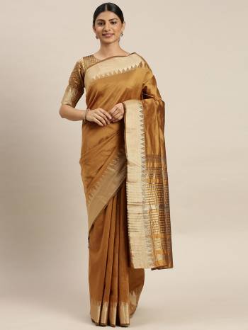 Garb This Designer Fine Colour Saree Paired With Blouse.This Saree And Blouse Are Assam Silk Fabric With Heavy Weaving Designer. Buy This Pretty Saree Now.