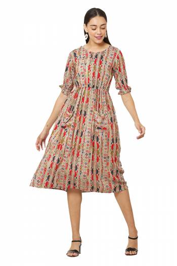 Attrective This Printed Designer  Readymade Long Kurti In Fine Color. This Kurti Are Rayon Fabricated Beautified With Designer Printed. It Is Light In Weight And Easy To Carry All Day Long. 