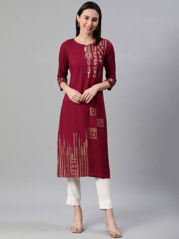 Looking This Readymade Long Kurti With Bottom In Fine Color. This Kurti And Pant Are Fabricated On Rayon Beautified With Designer Foil Printed. It Is Light In Weight And Easy To Carry All Day Long. 