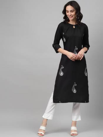 Attrective This Readymade Designer Kurti With Pant In Fine Color Fabricated On Rayon Beautified With Designer Digital Printed. It Is Light In Weight And Easy To Carry All Day Long. 