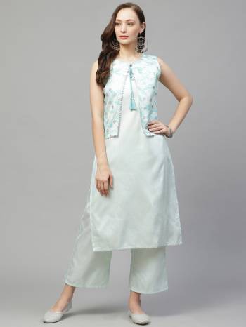 Garb This Readymade Long Kurti In Fine Color. This Kurti Are Fabricated On Poly Silk Beautified With Designer Khadi Printed. It Is Light In Weight And Easy To Carry All Day Long. 