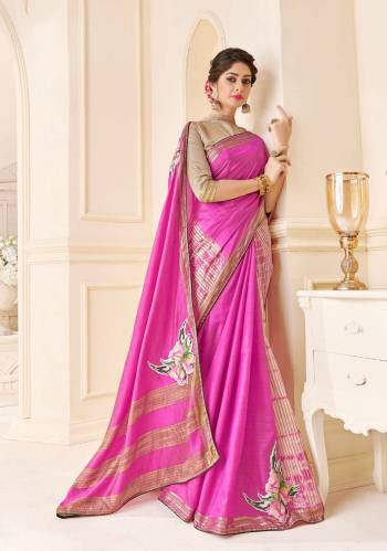 Attractive This Designer Half Half Saree Are Fine Color Paired With Blouse.This Saree And Blouse Are Tussar Silk Based Fabric With Wevon Designer With C buri And Butta Printed. Buy This Pretty Saree Now.