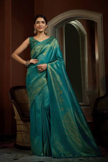 You Will Definitely Earn Lots Of Compliments Wearing This Pretty Elegant Looking Saree In Pretty Color Paired With Matching Blouse.This Saree and Blouse Are Fabricated On Art SIlk. It Is Beautified With Heavy Wevon Designer Work .