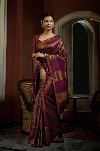 You Will Definitely Earn Lots Of Compliments Wearing This Pretty Elegant Looking Saree In Pretty Color Paired With Matching Blouse.This Saree and Blouse Are Fabricated On Art SIlk. It Is Beautified With Heavy Wevon Designer Work .