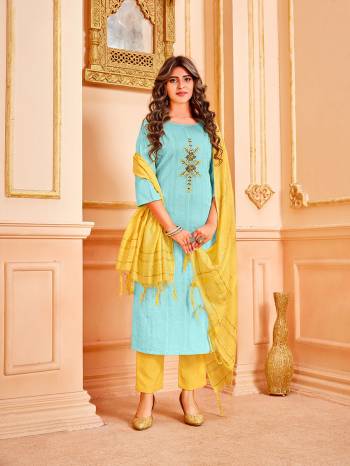 You Will Definitely Earn Lots Of Compliments Wearing This Lovely Readymade Designer Suit In Pretty Color. Its Top Is Fabricated On Handloom Cotton paired With Cotton Bottom And Cotton Fabricated Dupatta