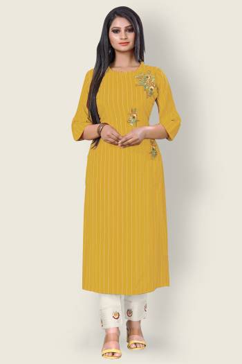 New Shade Is Here To Add Into Your Wardrobe With This Readymade Kurti And Bottom In Pretty Colored Fabricated On Rayon And Jam Cotton Bottom Its Beautified With Wevon Designer,Hand Work.