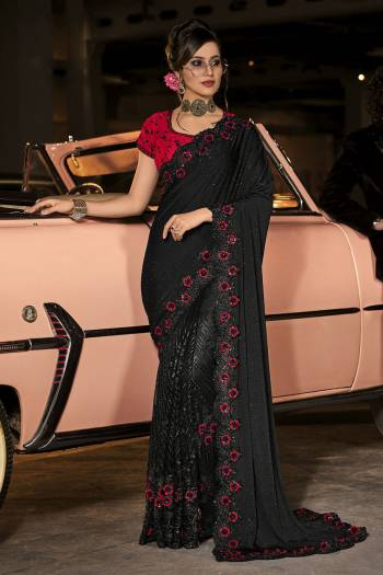 Every Girl And Woman dreams to wear a saree. A saree that would make her look youthful,fresh and subtle yet outstanding. This saree s Pretty Colored And Fabricated On Net And Beautified With Designer Work.