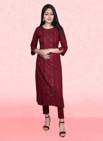 Here Is Very Pretty Designer Embroidery Work,This Pretty Kurti Is Fabricated?On Rayon And Available All Size.Buy These Collection Now