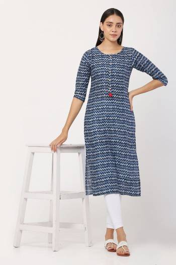 Here Is Very Pretty Designer Printed Long Kurti,This Pretty Kurti Is Fabricated On Cotton Based Come With All Regular SIze.BuyThese Collection Now