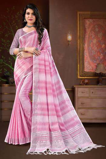 Here Is A Beautiful Digital Print Linen Fabricated Saree And Blouse.This Saree And Blouse Are Beautified With Wevon Designer.Buy This Pretty Saree Now