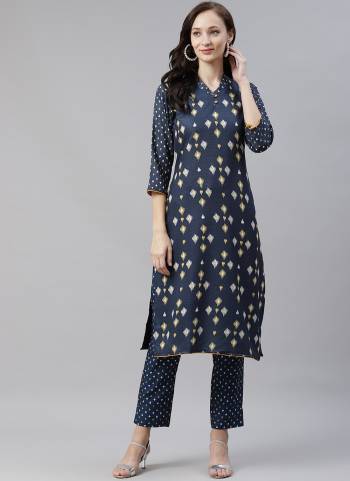 Grab This Readymade Collection Come With Pretty Colored Kurti With Matching Bottom And Rayon Fabricated Beautified With Designer Digital Printed