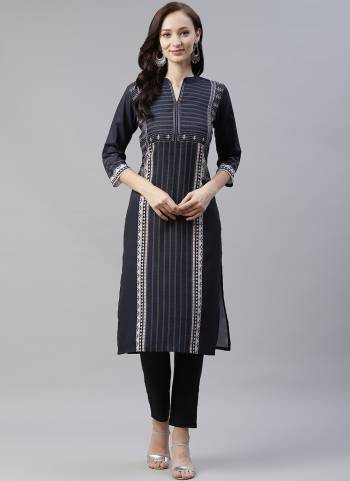 Grab This Readymade Collection Come With Pretty Colored Kurti With Matching Bottom And Rayon Fabricated Beautified With Designer Digital Printed