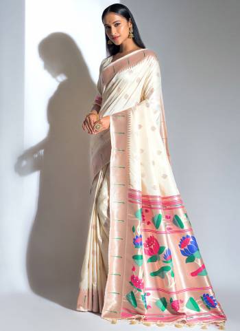 Enhance Your Personality In This Lovely Colored Saree Come With Matching Blouse?This Saree And Blouse Are Banarasi Soft Silk Based Fabric With Wevon Paithani Designer.Buy This Pretty Saree Now