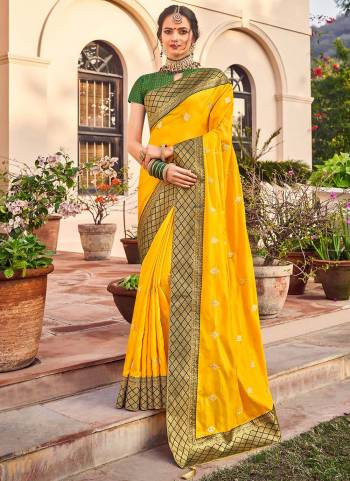 Grab These Lovely Saree In Pretty Colored Pair With Contrast Blouse.Saree And Blouse Are Fabricated On Silk Based Beautified With Jari Embroidery