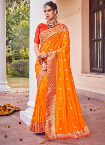 Grab These Lovely Saree In Pretty Colored Pair With Contrast Blouse.Saree And Blouse Are Fabricated On Silk Based Beautified With Jari Embroidery