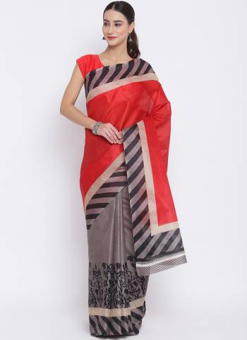 For A Beautiful Look, Grab This Saree In Beautifull Colored Paired With Pretty?Colored Blouse. This Saree Is Fabricated On Linen Blend Pair With Art Silk Blouse Beautified With Designer Printed