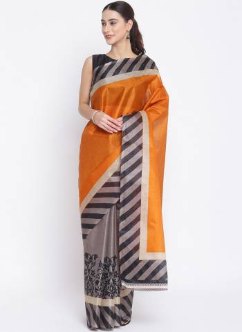 For A Beautiful Look, Grab This Saree In Beautifull Colored Paired With Pretty?Colored Blouse. This Saree Is Fabricated On Linen Blend Pair With Art Silk Blouse Beautified With Designer Printed