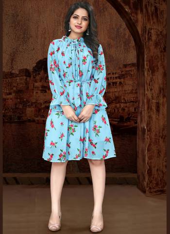 Look Pretty And Earn Lots Of Compliments Wearing This Readymade Kurti?In Pretty Color Fabricated On Georgette. It Is Beautified Digital Printed. Also It Is Available In All Regular Size