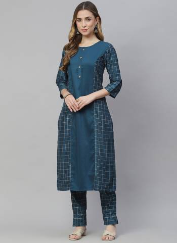 You Will Definitely Earn Lots Of Compliments Wearing This Pretty Set.This Kurti is Fabricated On Chinon Pair With Chinon Pant. Beautified With Designer Digital Printed