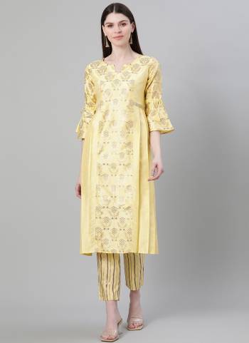 Grab These Beautiful Kurti In Pretty Colored.These Kurti is Fabricated On PolySIlk Beautified With Designer Fil Print.Buy Now.