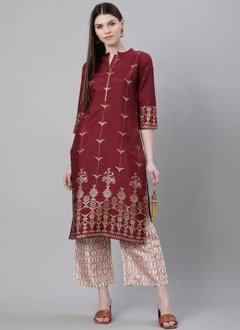 Grab These Beautiful Kurti In Pretty Colored.These Kurti is Fabricated On PolySIlk Beautified With Designer Fil Print.Buy Now.