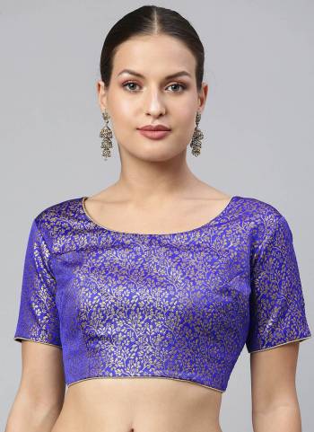 Grab These Readymade Designer Blouse in Pretty Colored Fabricated On Jacquard Silk Beautified With Wevon Designer.