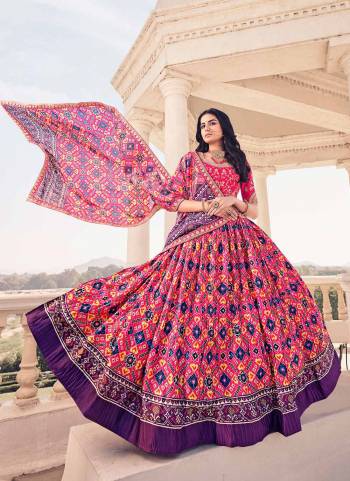 For a Beautiful Look, Grab These Pretty Lehenga Choli  Come With Contrast Color Dupatta And Blouse . Its Fabricated On Rayon Base Pair With Pashmina Silk Blouse And Rayon Dupatta.Beautified With Digital Printed,Jari,Resham Embroidery Work