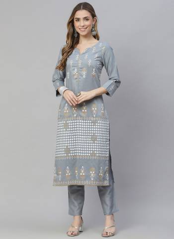 You Will Definitely Earn Lots Of Compliments Wearing This Pretty Set.This Kurti?is Fabricated On Chinon Pair With Chinon Pant. Beautified With Designer Foil Printed.