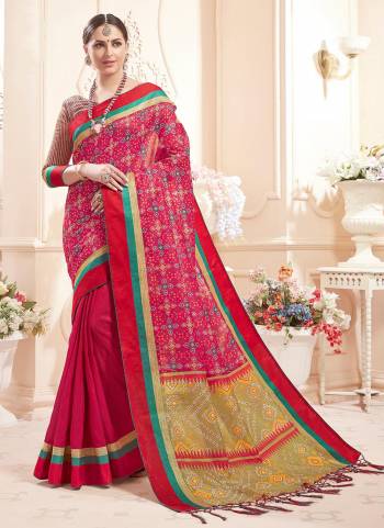 Grab These Pretty Colored Saree Pair With Atching Blouse.its Saree And Blouse Are Fabricated On Art Silk Based And Beautified With Wevon Designer