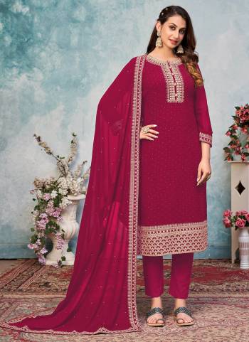 Looking Different ,Grab These Lovely Suit in All Over Fine Colored.These Top is Fabricated On Georgette Based Pair With Santoon Bottom And Georgette Dupatta Buy Now These Amazing Suit.