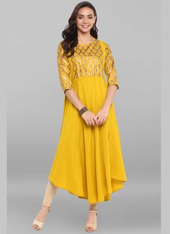 Grab These Pretty Kurti In Fine Colored.its Fabricated On Poly Crepe With Designer Foil Printed And Available in All Regular Size Buy Now These Amazing Collection.