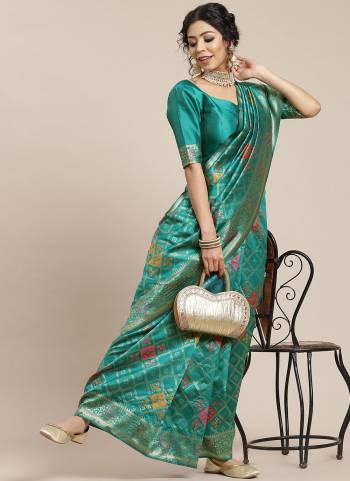 For A Traditional Look,Grab These Lovely Saree in Fine Colored.its Saree And Blouse Are Fabricated On Banarasi Silk With Heavy Wevon Designer.Buy Now These Pretty Saree.