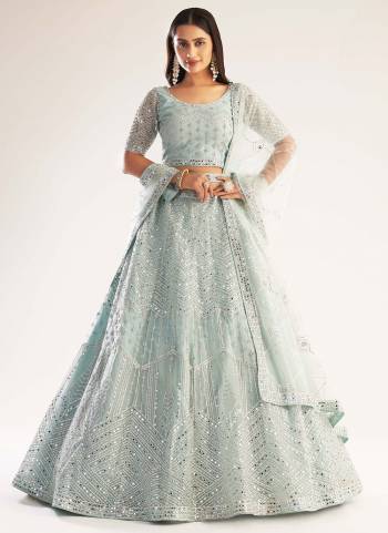 For A Designer Look , Grab These Heavy Designer Lehenga in Beautiful Colored.its Lehenga And Blouse Are Fabricated On Net Based Pair WIth Net Dupatta Beautified With Heavy Designer Work