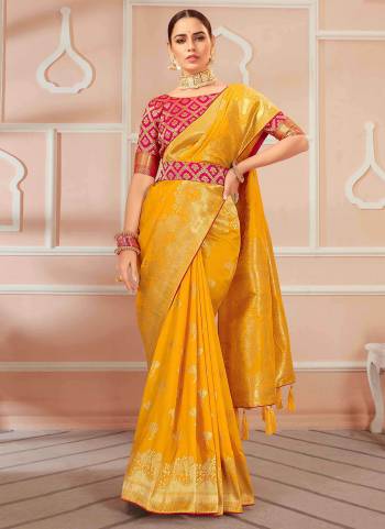 Grab These Traditional Wear Lovely Saree Pair With Pretty Bloue.Its Saree And Blouse Are Fabricated On Banarasi Silk Come With Heavy Wevon Designer.