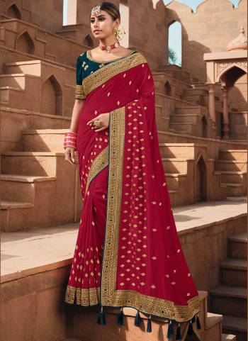 Grab These Fancy Saree in All Over Pretty Colored.its Saree is Fabricated On Vichitra Silk Based Pair With Phantom Silk Blouse.Come With Heavy Work.