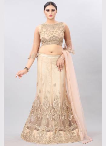 Grab These Lehenga Choli in All Over Pretty Colored.Its Lehenga is Fabricated On Net Based.Beautified With Designer Embroidery Work