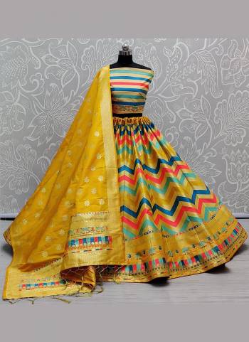 Give A Royal Look To Your Personality Wearing This Designer Lehnega Choli In All Over Pretty Colored.These Lehenga Is Fabricated On Banarasi Silk Based Come With Heavy Desugner Work.