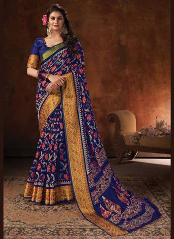 For a Beautiful Look, Grab This Fancy Saree In All Over Pretty Colored.Its Saree And Blouse Are Fabricated On Cotton Blend.Its Beautified With Designer Printed.