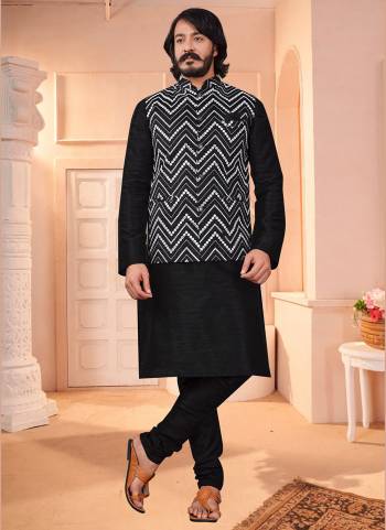 Take your ethnic style quotient to the next level by wearing this fashionable Combo kurta set.Its Come With Art SIlk Base Fabricated Pair With Silk Fabric Payjama.Buy Now