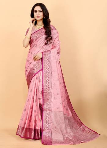 Enhance Your Beauty wearing This?Saree In Fine Colored.These Saree And Blouse Are Fabricated On Silk Based.Its Beautified With Heavy Jari Wevon Designer.