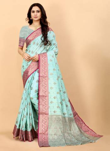 Enhance Your Beauty wearing This?Saree In Fine Colored.These Saree And Blouse Are Fabricated On Silk Based.Its Beautified With Heavy Jari Wevon Designer.