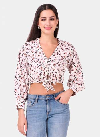 For Your Casual Wear, Grab These Readymade Collection Come With Lovely Colored.These Top is Fabricated On Cotton Based.Its Available In All Regular Size.