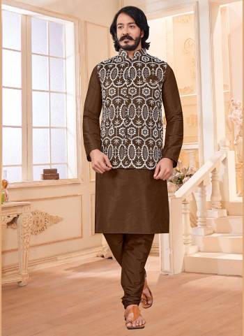 Take your ethnic style quotient to the next level by wearing this fashionable kurta set.Its Come With Art SIlk Fabricated Pair With Art Silk acket And  Silk Fabric Payjama.Buy Now.