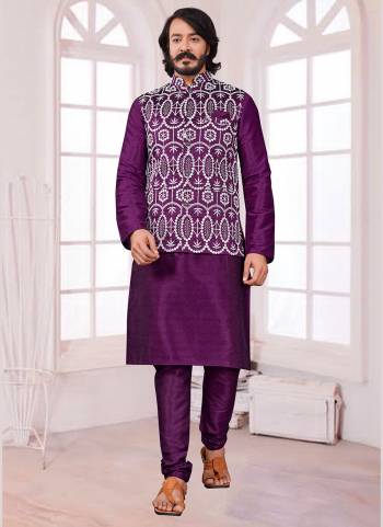 Take your ethnic style quotient to the next level by wearing this fashionable kurta set.Its Come With Art SIlk Fabricated Pair With Art Silk acket And  Silk Fabric Payjama.Buy Now.