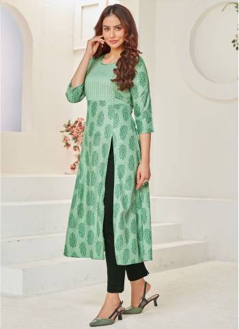 No More Worry For What To Wear At Your Place, Grab?These Kurti in Fine Colored.These Kurti Is Fabricated on Rayon With Printed Work.its Available In All Regular SIze.Buy Now