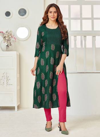 No More Worry For What To Wear At Your Place, Grab?These Kurti in Fine Colored.These Kurti Is Fabricated on Rayon With Printed Work.its Available In All Regular SIze.Buy Now