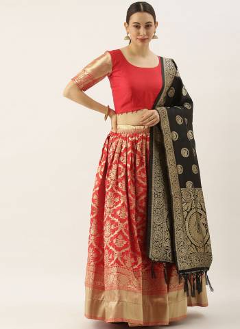 Simple And Elegant Lehenga Is Here In All Over Pretty Colored.These Lehenga And Blouse Are Fabricated On Banarasi Silk Based Pair With Banarasi Silk Dupatta.Its Beautified With Heavy Wevon Designer Work.